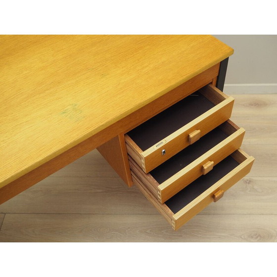 Image 1 of Vintage essenhouten bureau van Domino Møbler, 1970