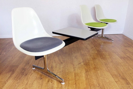 Image 1 of Originele bank EAMES Edition VITRA uit de jaren 70