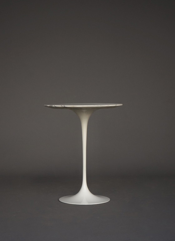 Image 1 of Bijzettafel Tulip van Eero Saarinen voor Knoll International