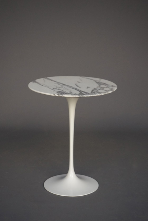 Image 1 of Bijzettafel Tulip van Eero Saarinen voor Knoll International