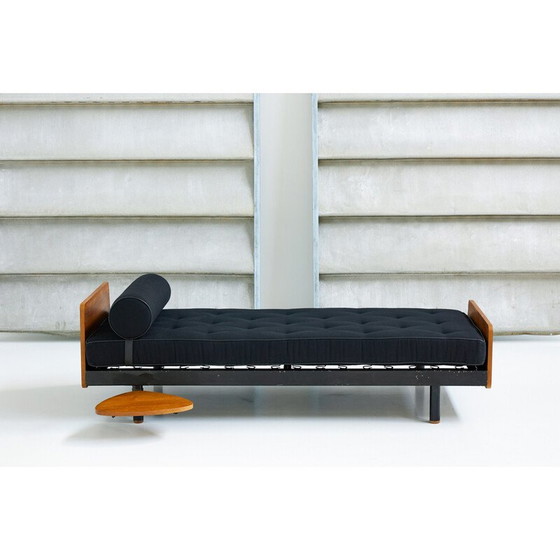 Image 1 of Vintage gelakt metalen daybed van Jean Prouvé, Frankrijk 1950