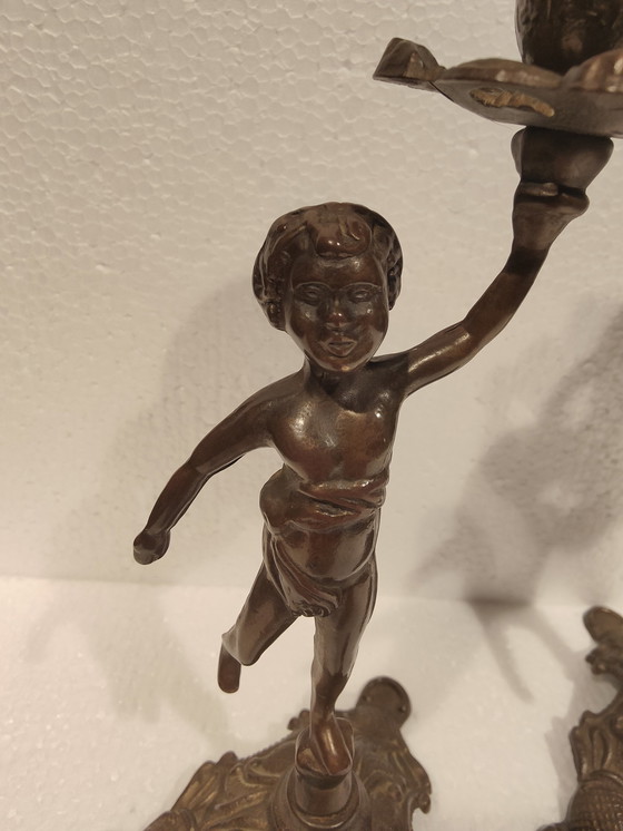 Image 1 of Vintage Massief Bronzen Jongen Kandelaar Set Van Twee