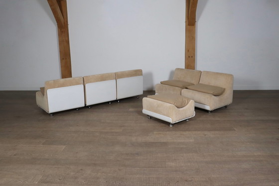 Image 1 of Modulaire COR Orbis bank in beige ribfluweel van Luigi Colani, jaren 1970