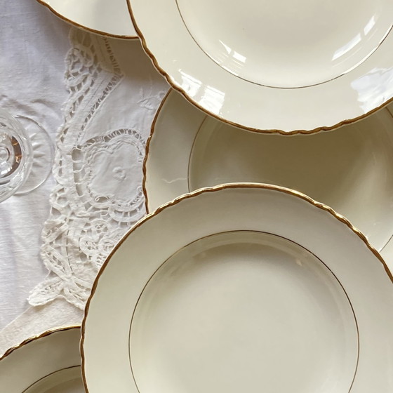 Image 1 of Set van 6 Antieke Wit en Goud Aardewerk Soepborden Moulin Des Loups Orchies