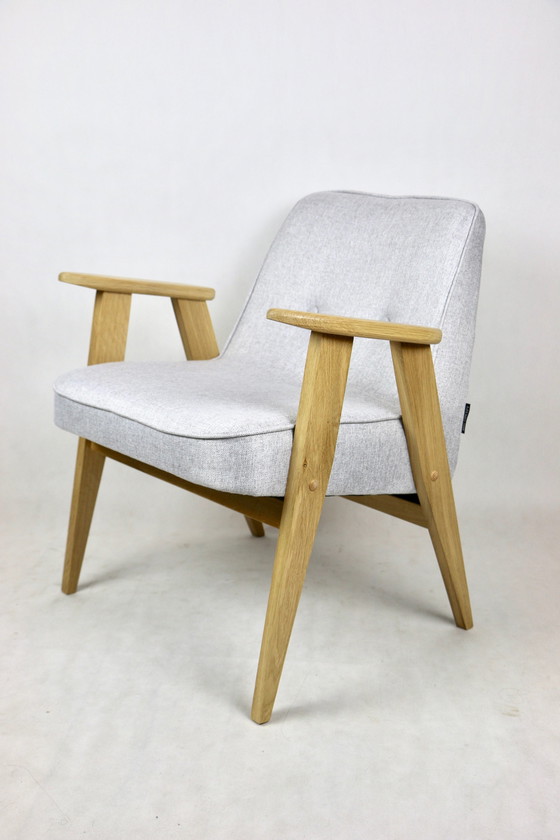 Image 1 of Beige en grijs model 366 lounge stoel van Józef Chierowski, 1970S - 2 fauteuils in de set