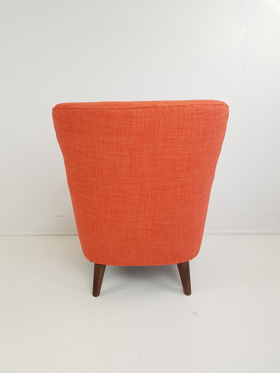 Image 1 of Vintage Artifort Theo Ruth fauteuil oranje rood nieuw gestoffeerd 
