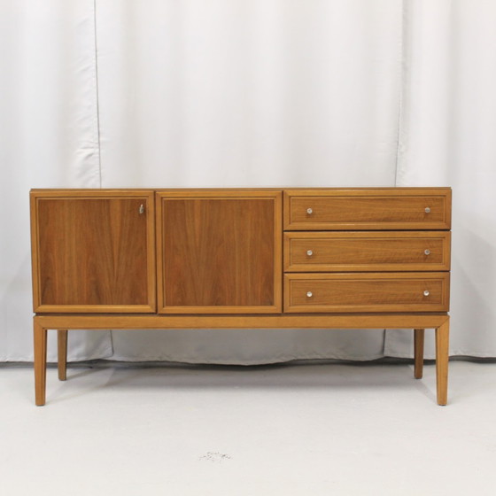 Image 1 of Vintage dressoir