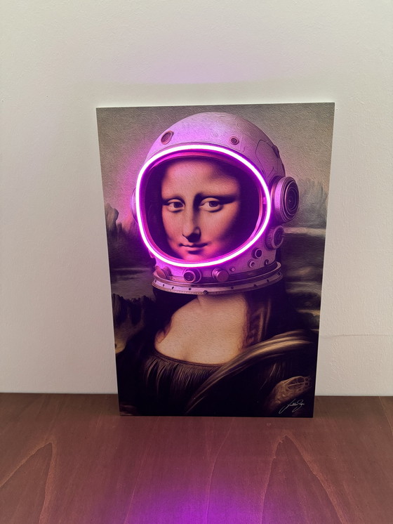 Image 1 of LedMansion Gioconda Astronaut Paars PopArt Muurkunst Led Lamp