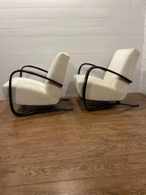 Image 1 of Set unieke vintage H-269 stoelen van J. Halabala, opgeknapt in witte Boucle