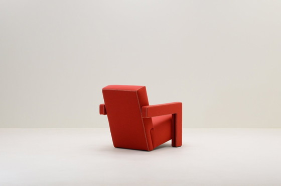 Image 1 of Stoel "Utrecht" van Gerrit Rietveld voor Cassina, 1990S Italië.