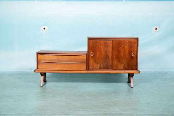 Image 1 of Vintage walnoot Fristho dressoir jaren 60 Rudolf Gladzel