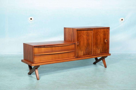 Image 1 of Vintage walnoot Fristho dressoir jaren 60 Rudolf Gladzel