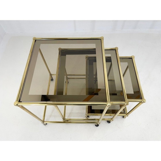 Image 1 of Italiaanse vintage nesttafels van messing en rookglas, jaren 1970