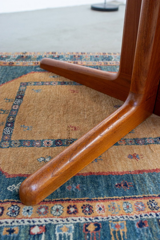 Image 1 of Vintage teak eettafel massief uitschuifbaar Deens