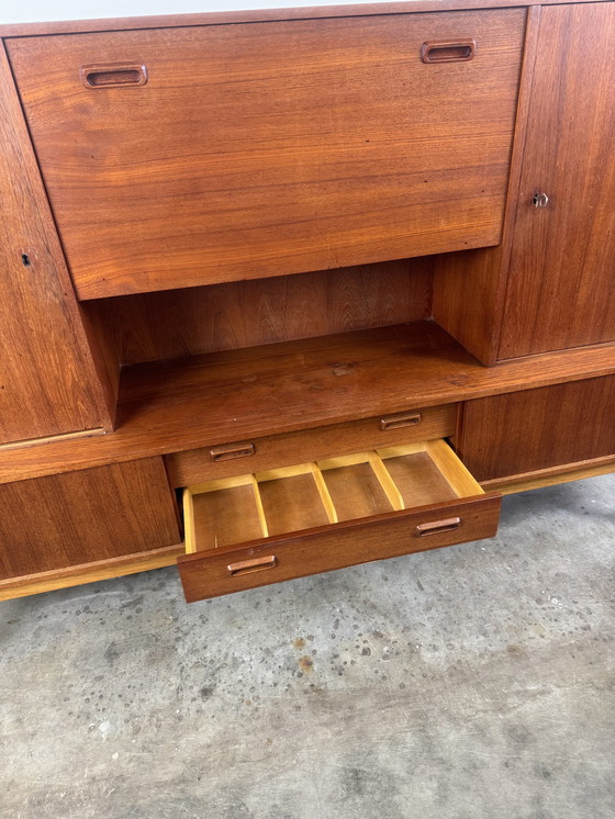 Image 1 of Vintage highboard