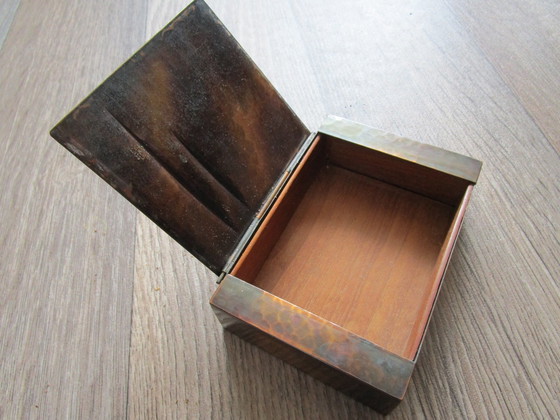 Image 1 of Prachtig Met Hamerslag Bewerkt Koperen Artdeco Sigaretten Doosje