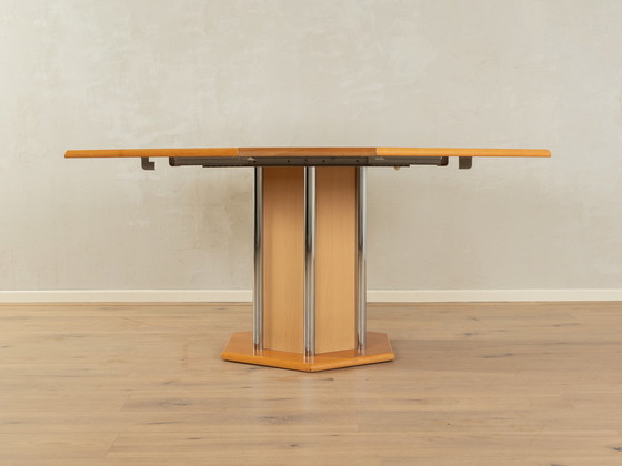 Image 1 of Postmodern eettafel