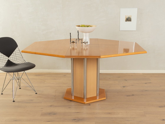 Image 1 of Postmodern eettafel