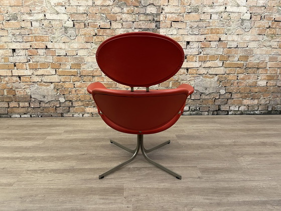 Image 1 of Artifort Big Tulip eerste editie fauteuil