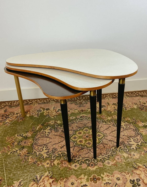 Image 1 of 3x Vintage waaiervormige nesting bijzettafel