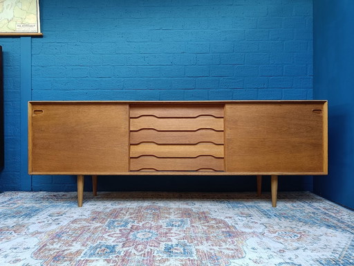 Vintage Eiken Lowboard Deens Design