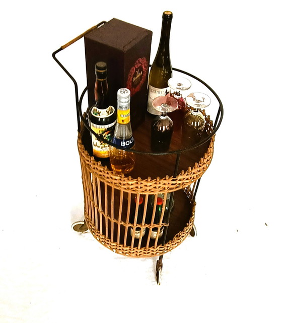 Image 1 of Vintage serveertrolley van rotan