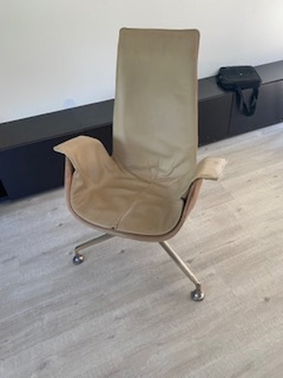 Image 1 of Jørgen Kastholm FK Preben Fabricius; Tulip Chair 3-poot met goud/messingkleur staal uit jaren 60