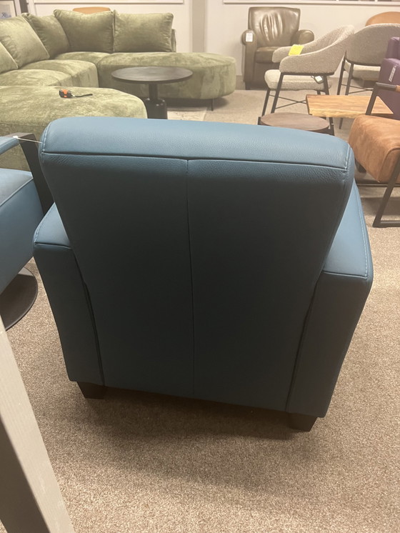 Image 1 of Moderne Blauwe Leren Fauteuil – Nu Met 50% Korting!