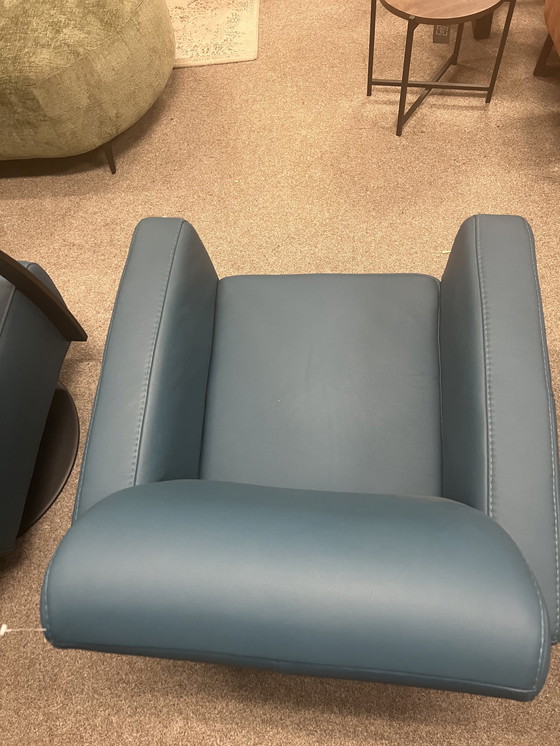 Image 1 of Moderne Blauwe Leren Fauteuil – Nu Met 50% Korting!