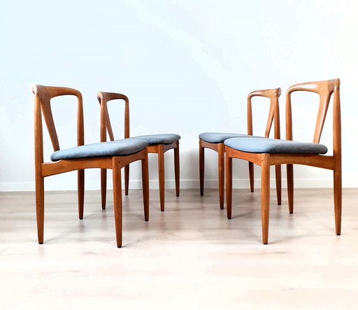 4 x Johannes Andersen eetkamerstoelen voor Uldum