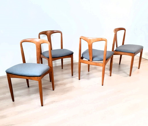 4 x Johannes Andersen eetkamerstoelen voor Uldum