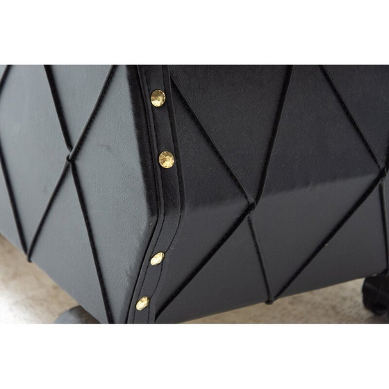 Image 1 of Vintage krukje van kunstleer met opbergruimte, Tsjecho-Slowakije 1980