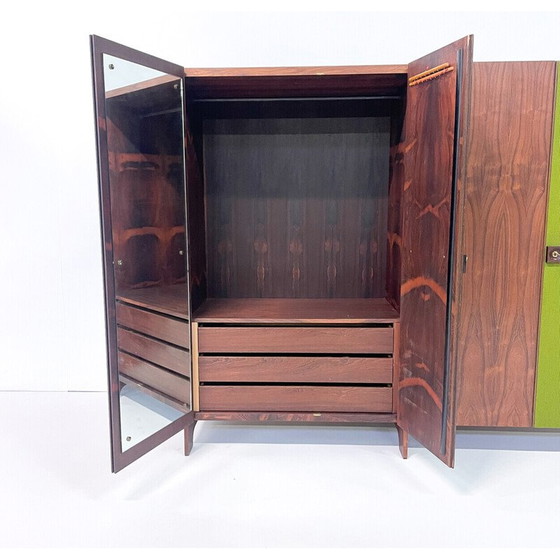 Image 1 of Italiaanse kast uit de Mid Century in hout en groene stof, jaren 1960