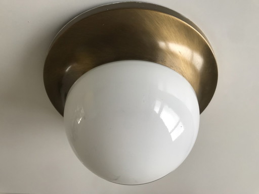 Vintage Plafondlamp / Plafonniere Messing Goud Rand Met Glazen Bol Lamp Kap