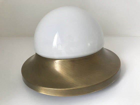 Image 1 of Vintage Plafondlamp / Plafonniere Messing Goud Rand Met Glazen Bol Lamp Kap