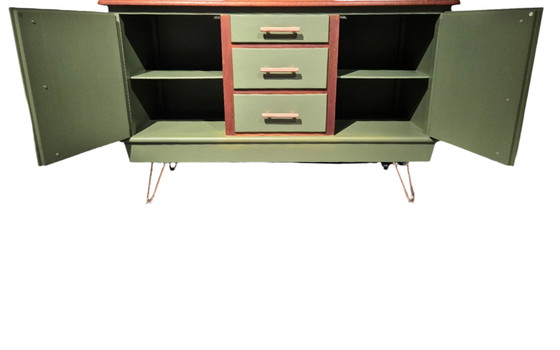 Image 1 of Schrëndelr Tv Stand Commode