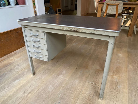 Image 1 of Ahrend Oda Vintage Bureau Met Stoel