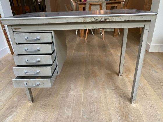 Image 1 of Ahrend Oda Vintage Bureau Met Stoel