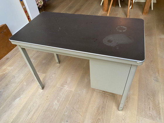 Image 1 of Ahrend Oda Vintage Bureau Met Stoel