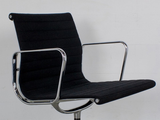 Image 1 of Set A 4Stuks Vitra Ea 108 Conference Chairs Design Charles Eames