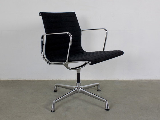 Image 1 of Set A 4Stuks Vitra Ea 108 Conference Chairs Design Charles Eames