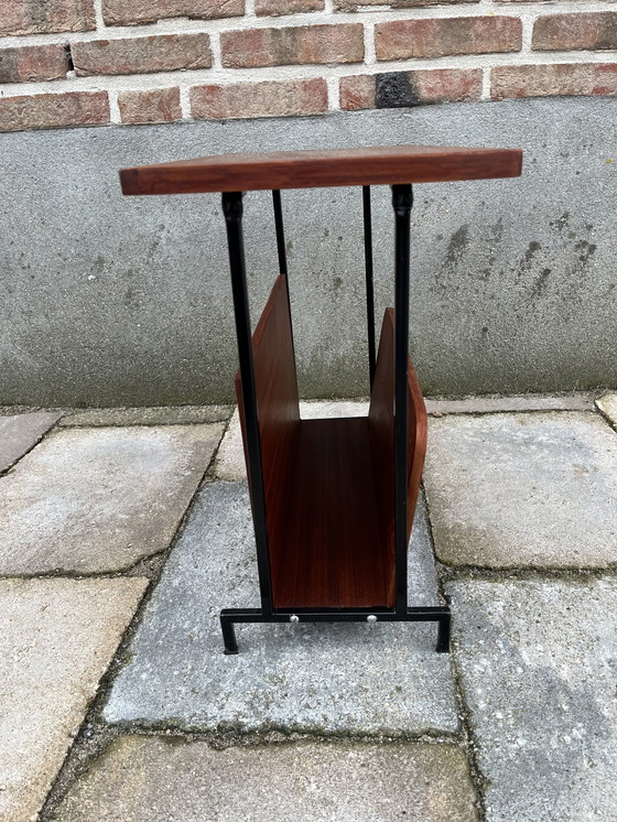 Image 1 of Mid Century Koffie Tafel Krantenbak