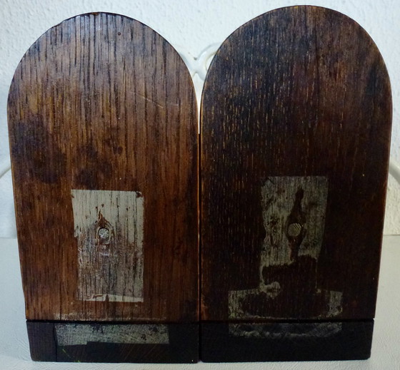 Image 1 of Vintage Boekensteunen (2) - Hout, Met Een Dobbelsteen