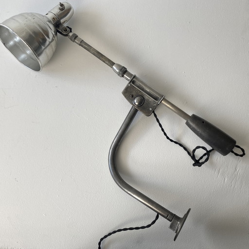 Antieke Solere industriële wandlamp met contragewicht