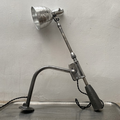 Antieke Solere industriële wandlamp met contragewicht