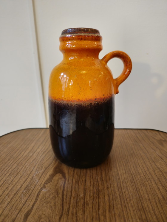 Image 1 of Vintage West Germany Oorvaas Vaas Vaasje Oranje  Bruin