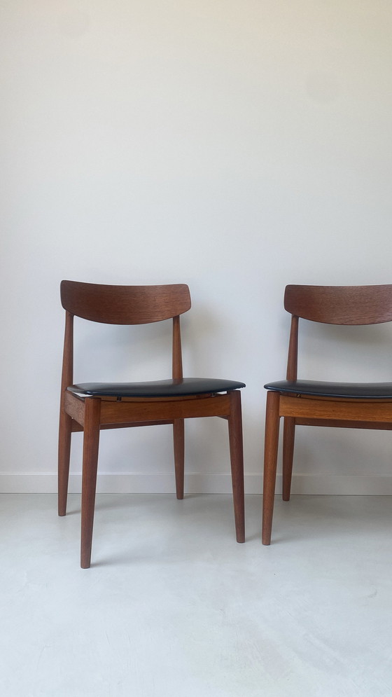 Image 1 of Vintage houten eetkamerstoelen met zwart skai leren zitting