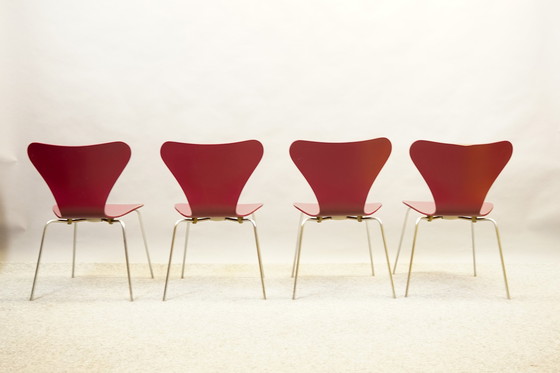 Image 1 of Mid Century 3107 stoelen van Arne Jacobsen voor Fritz Hansen, set van 4