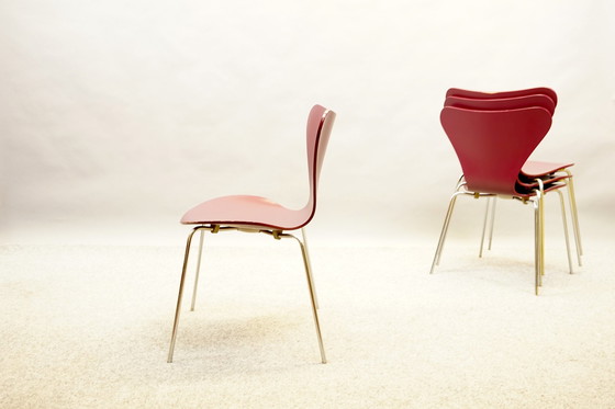 Image 1 of Mid Century 3107 stoelen van Arne Jacobsen voor Fritz Hansen, set van 4