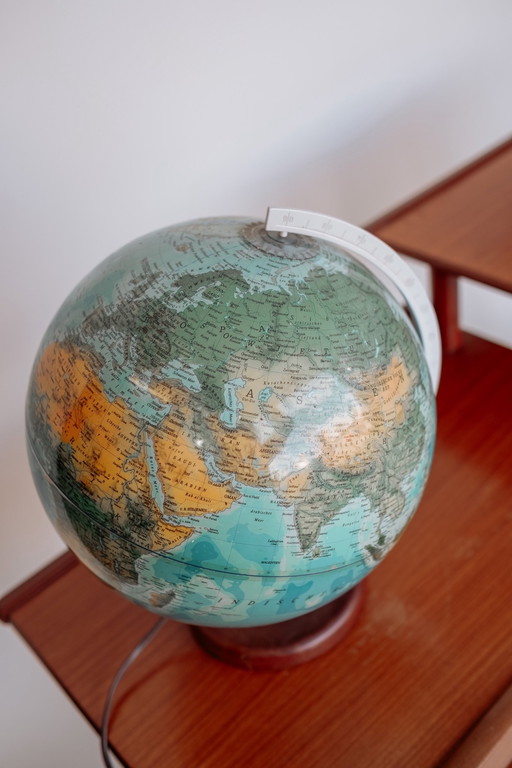 Vintage globe lamp